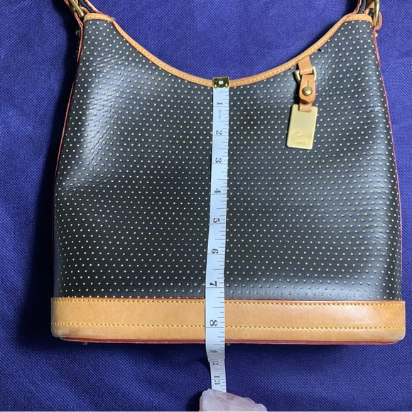 DOONEY & BOURKE | Vintage Shoulder Bag - Picture 9 of 17